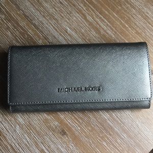 Michael Kors Wallet 💁🏻‍♀️